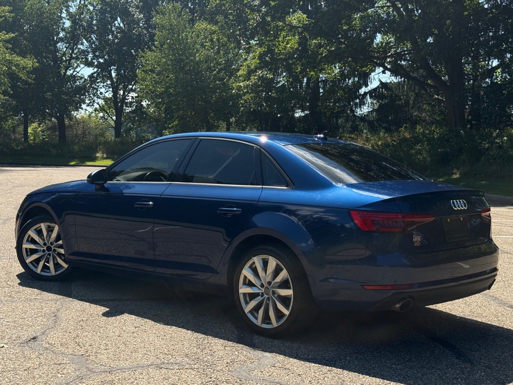 2017 Audi A4 Image 3