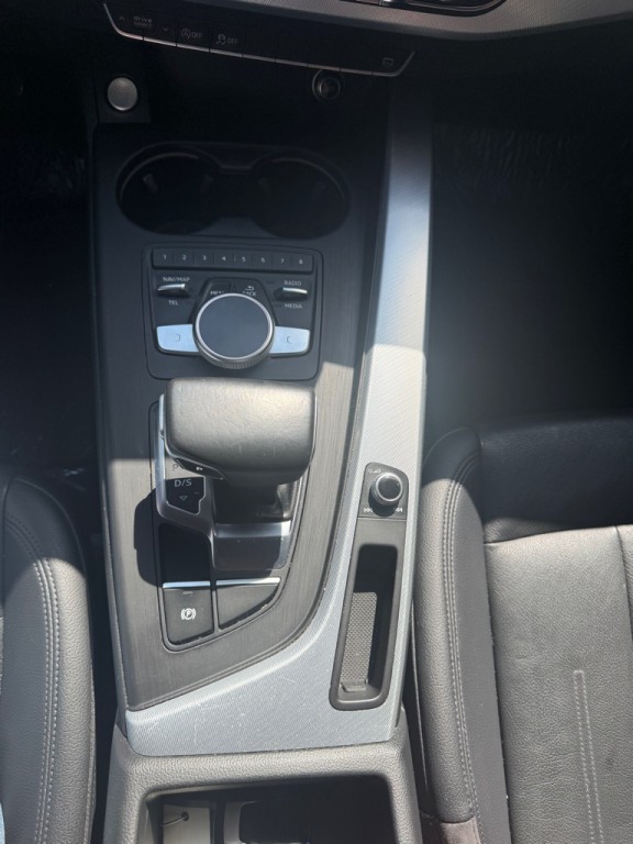 2017 Audi A4 Image 8