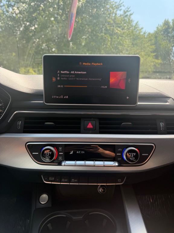 2017 Audi A4 Image 9