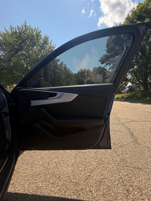 2017 Audi A4 Image 20
