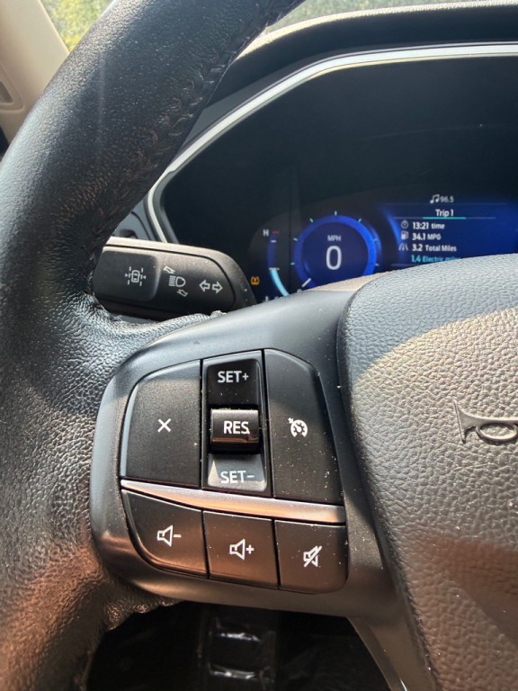 2020 Ford Escape Image 10