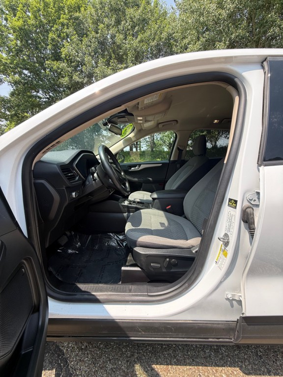 2020 Ford Escape Image 12