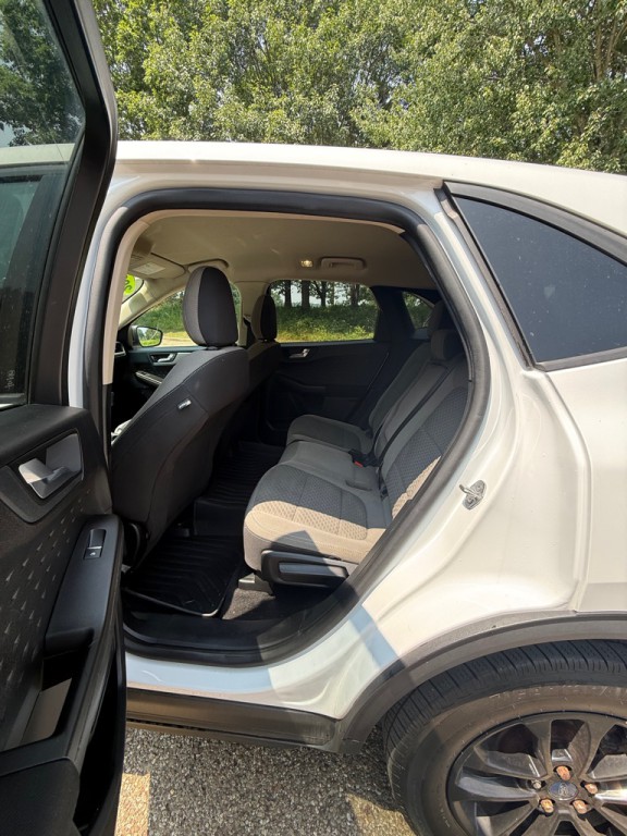 2020 Ford Escape Image 14