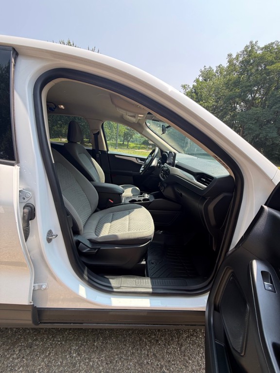 2020 Ford Escape Image 19