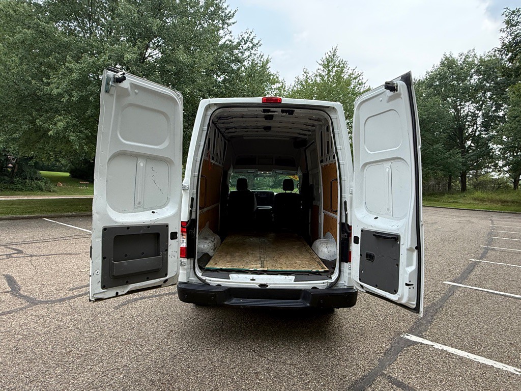 2019 Nissan NV Image 5