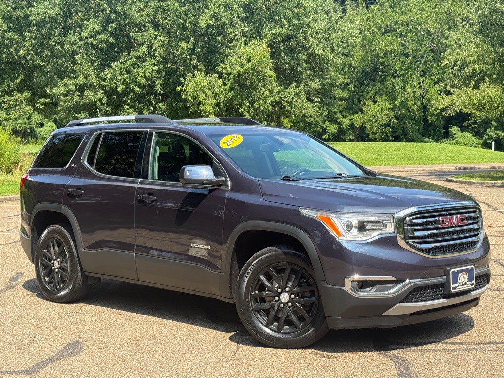 2019 GMC Acadia Image 2
