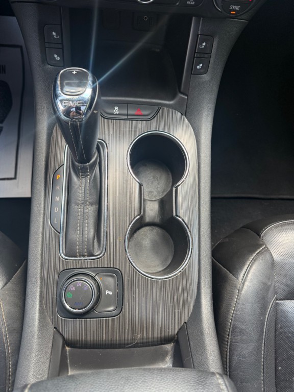2019 GMC Acadia Image 10