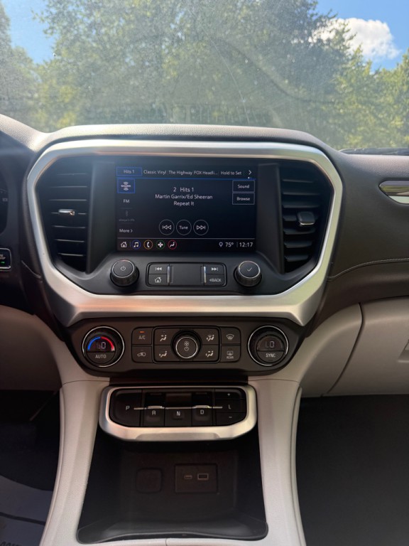 2020 GMC Acadia Image 8