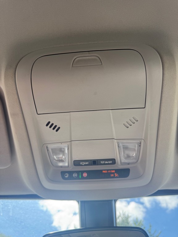 2020 GMC Acadia Image 11