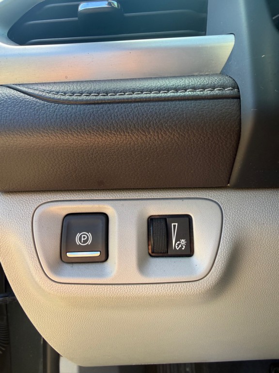 2020 GMC Acadia Image 12