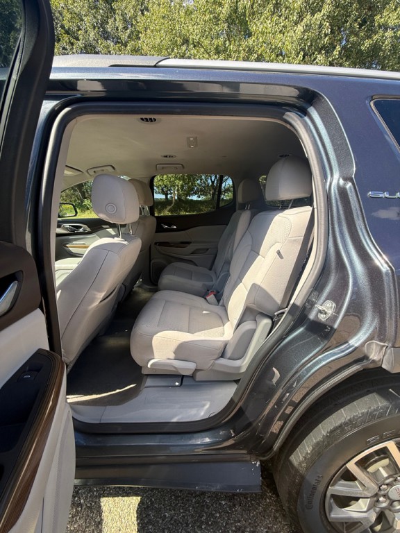 2020 GMC Acadia Image 14