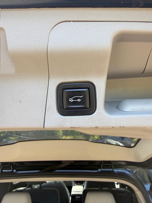 2020 GMC Acadia Image 20