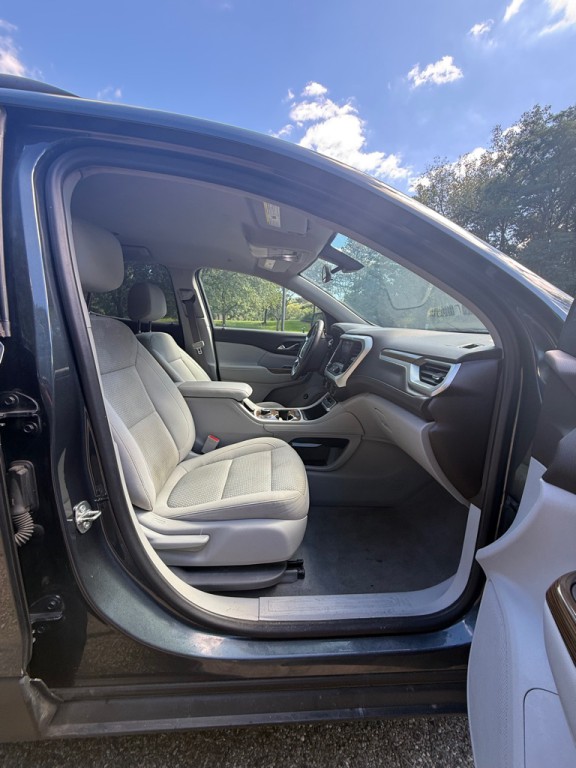 2020 GMC Acadia Image 24