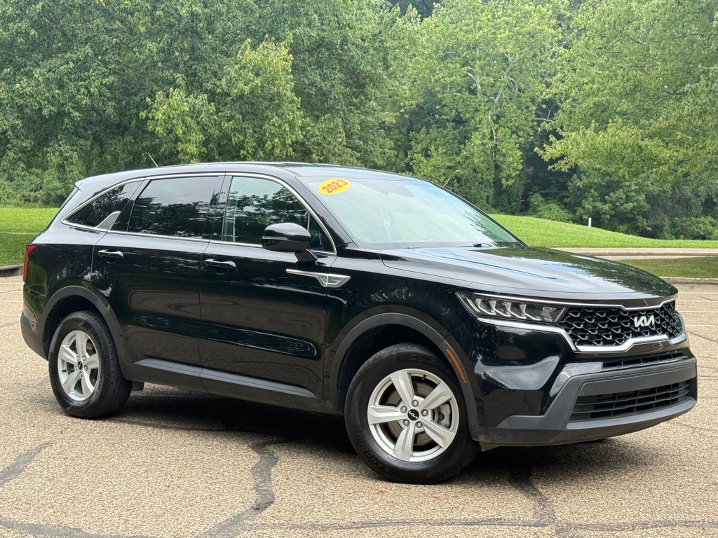 2023 Kia Sorento Image 2