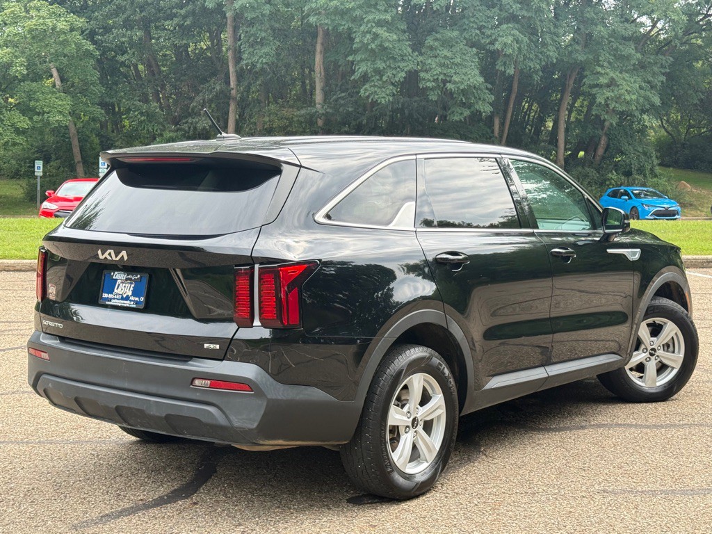 2023 Kia Sorento Image 3
