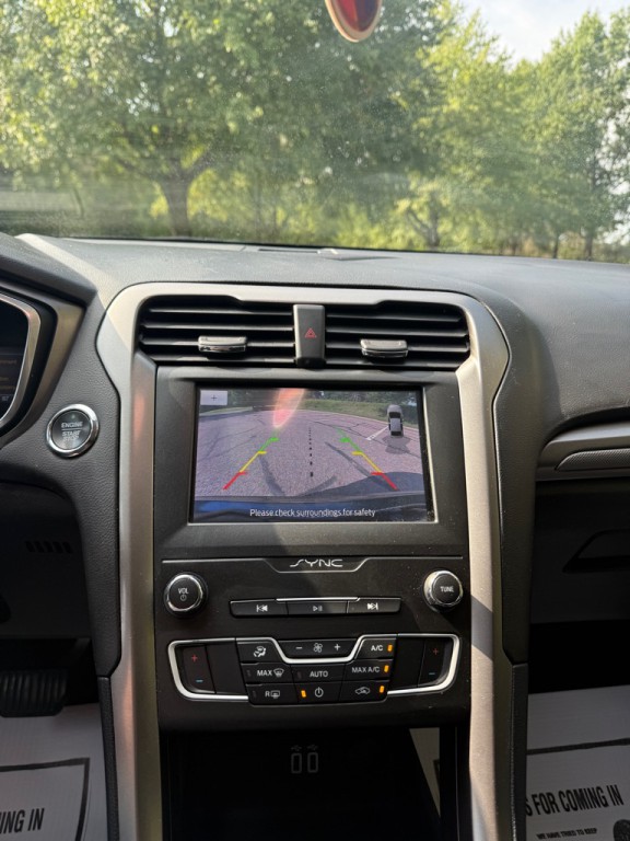 2020 Ford Fusion Image 9