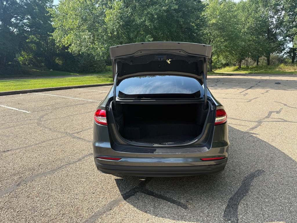 2020 Ford Fusion Image 17