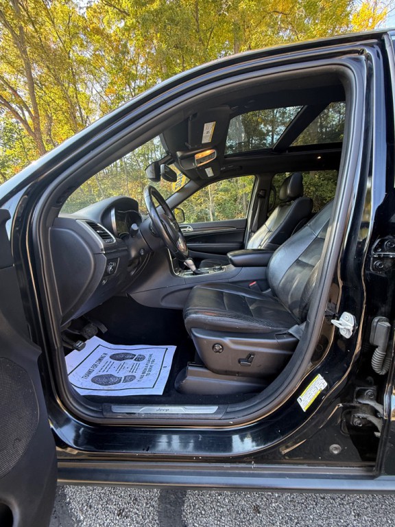2019 Jeep Grand Cherokee Image 12