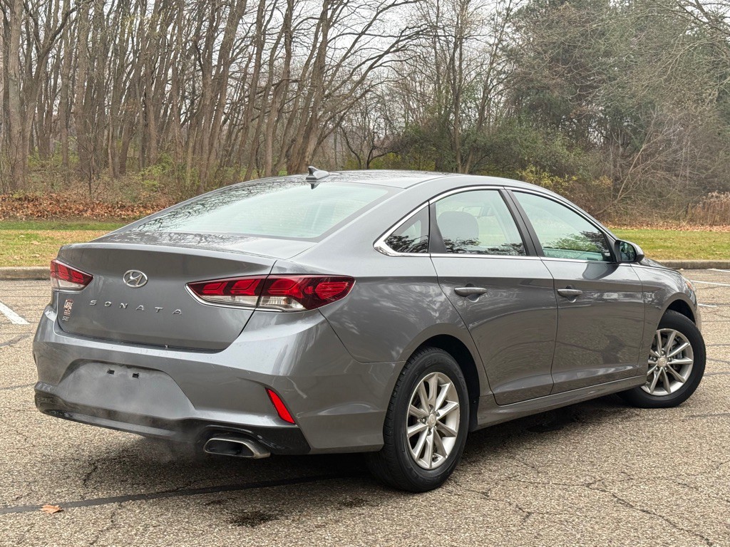 2018 Hyundai Sonata Image 3
