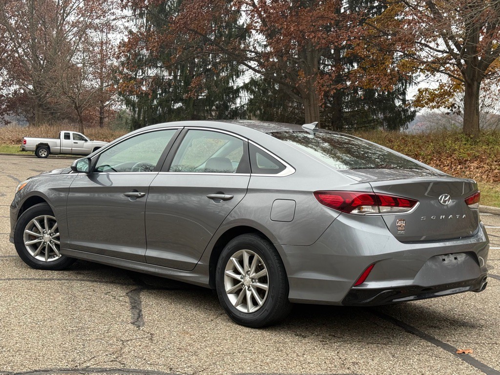 2018 Hyundai Sonata Image 4