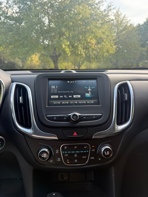 2018 Chevrolet Equinox Image 8