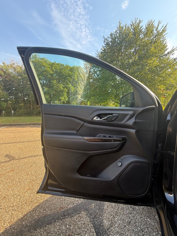 2020 GMC Acadia Image 13