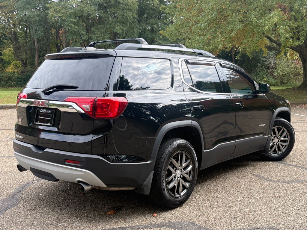 2017 GMC Acadia Image 3