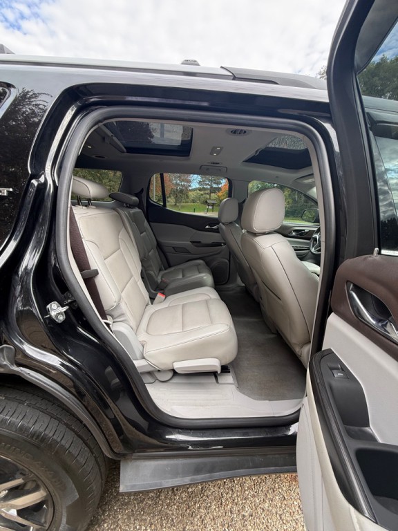 2017 GMC Acadia Image 20