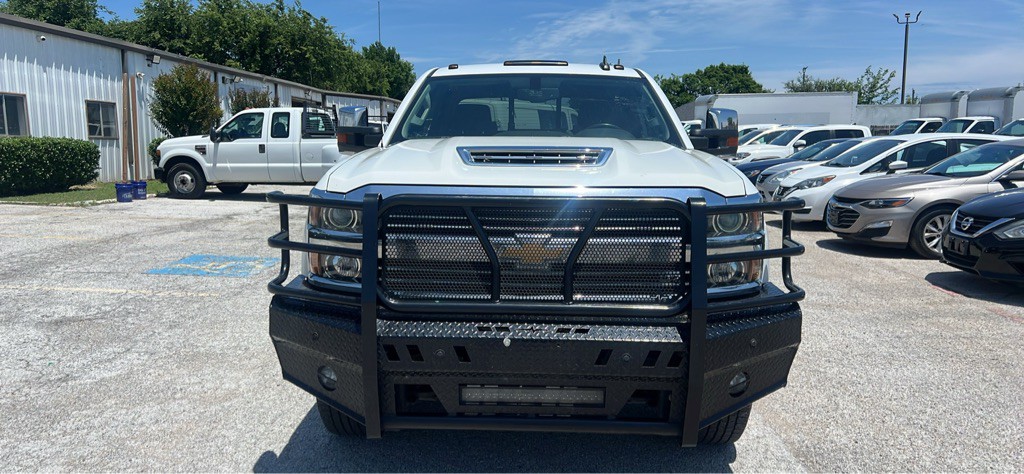 2019 Chevrolet Silverado 1500 Image 2