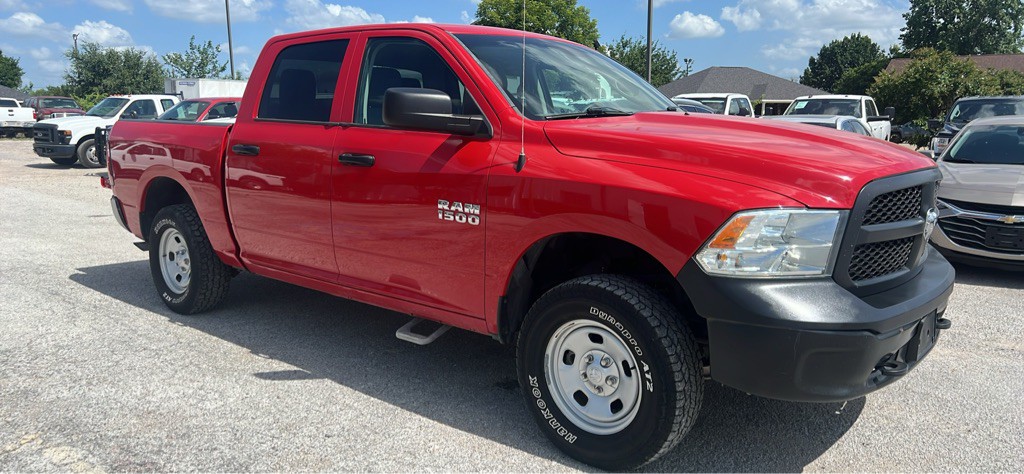 2016 RAM 1500 Image 3