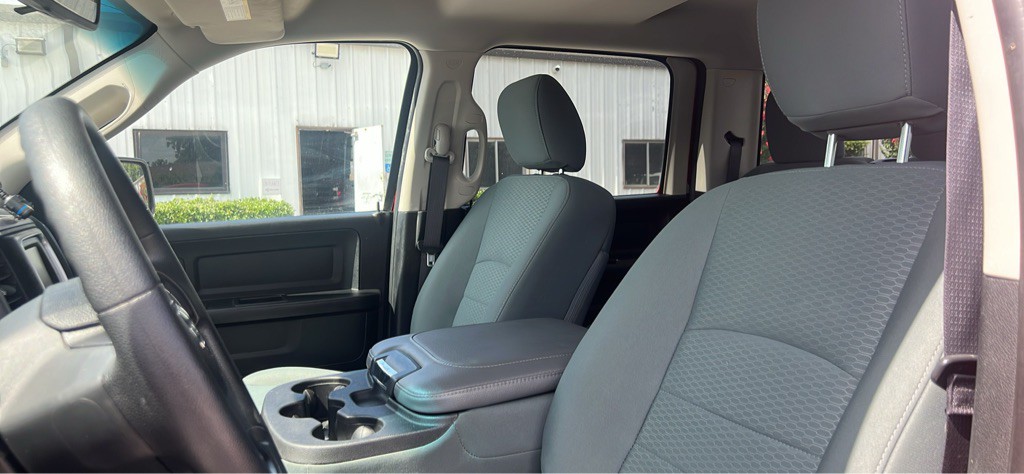 2016 RAM 1500 Image 8