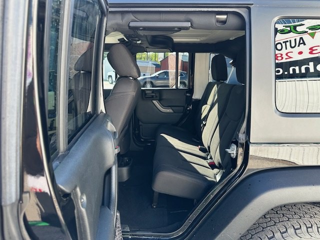 2017 Jeep Wrangler Unlimited Image 14