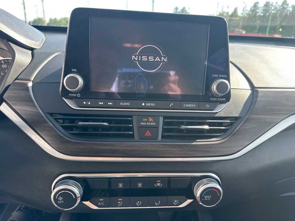 2024 Nissan Altima Image 11