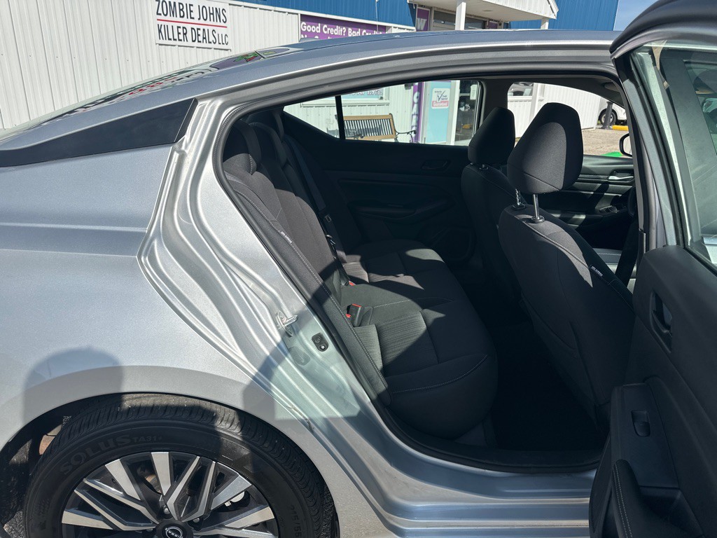 2024 Nissan Altima Image 14
