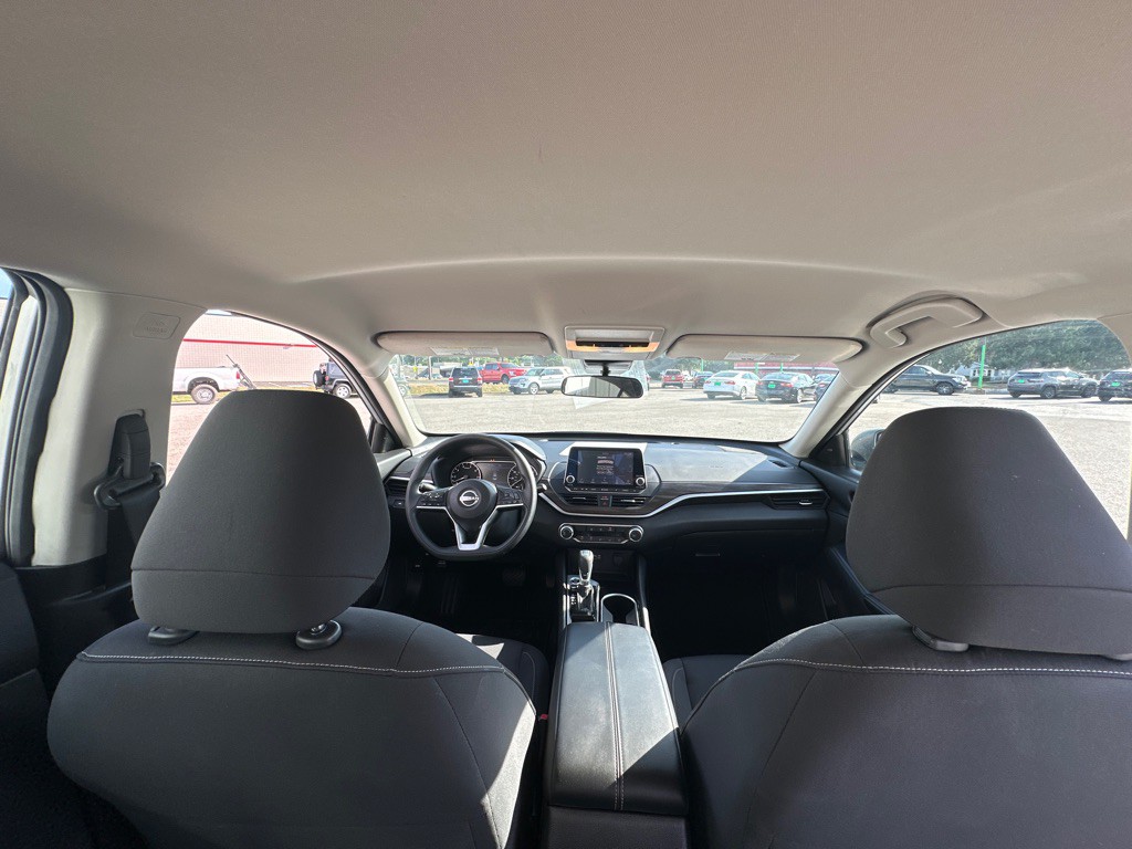 2024 Nissan Altima Image 17