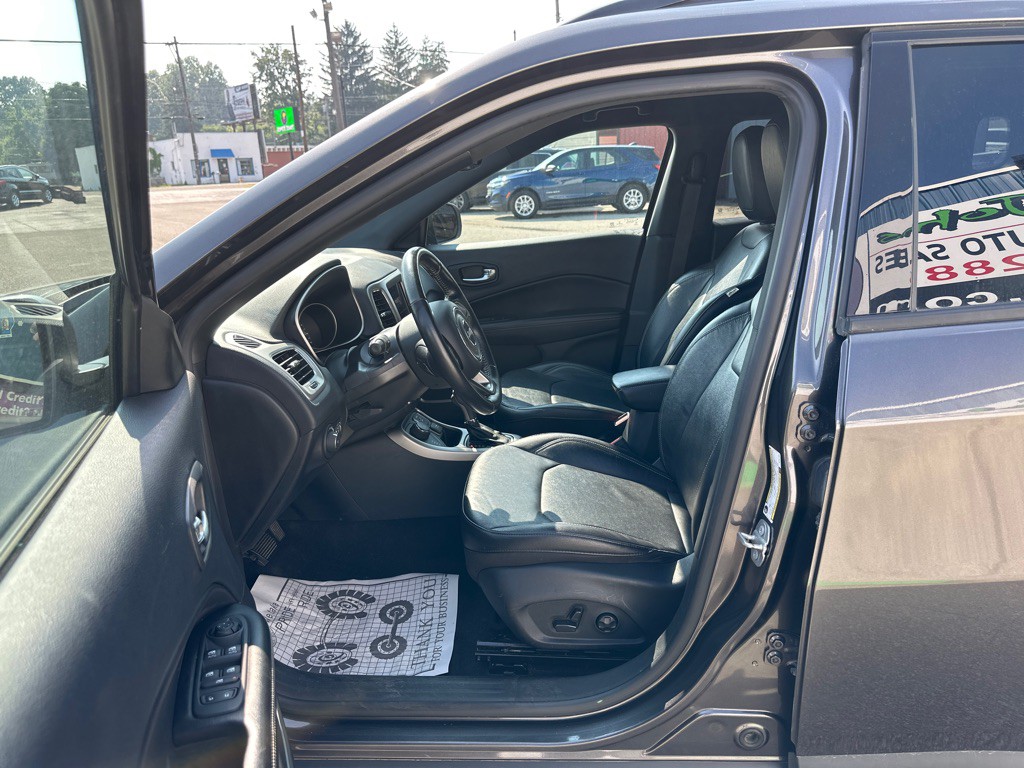 2021 Jeep Compass Image 9