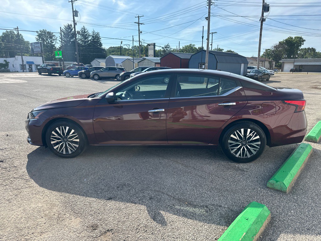 2024 Nissan Altima Image 4