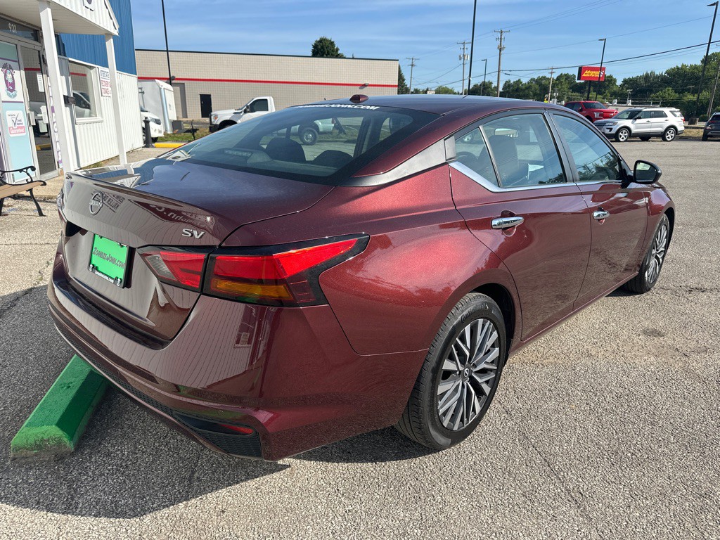 2024 Nissan Altima Image 7