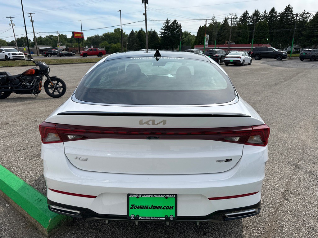 2022 Kia K5 Image 6