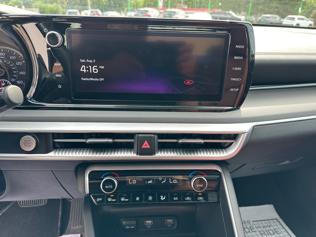 2022 Kia K5 Image 12