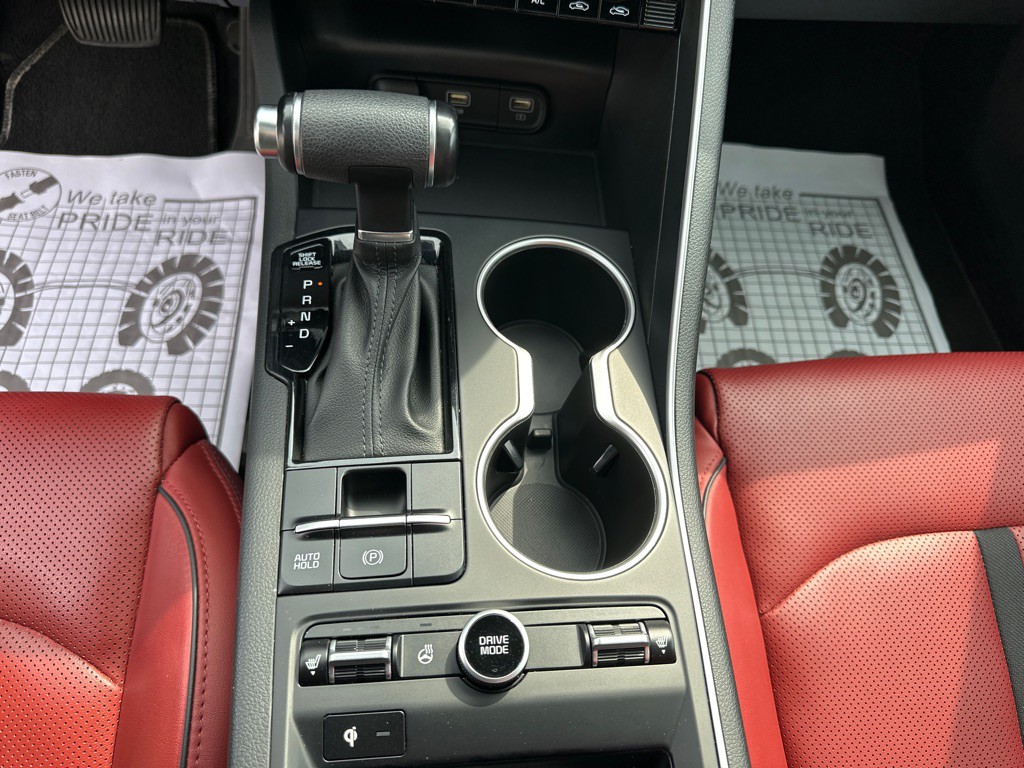 2022 Kia K5 Image 13