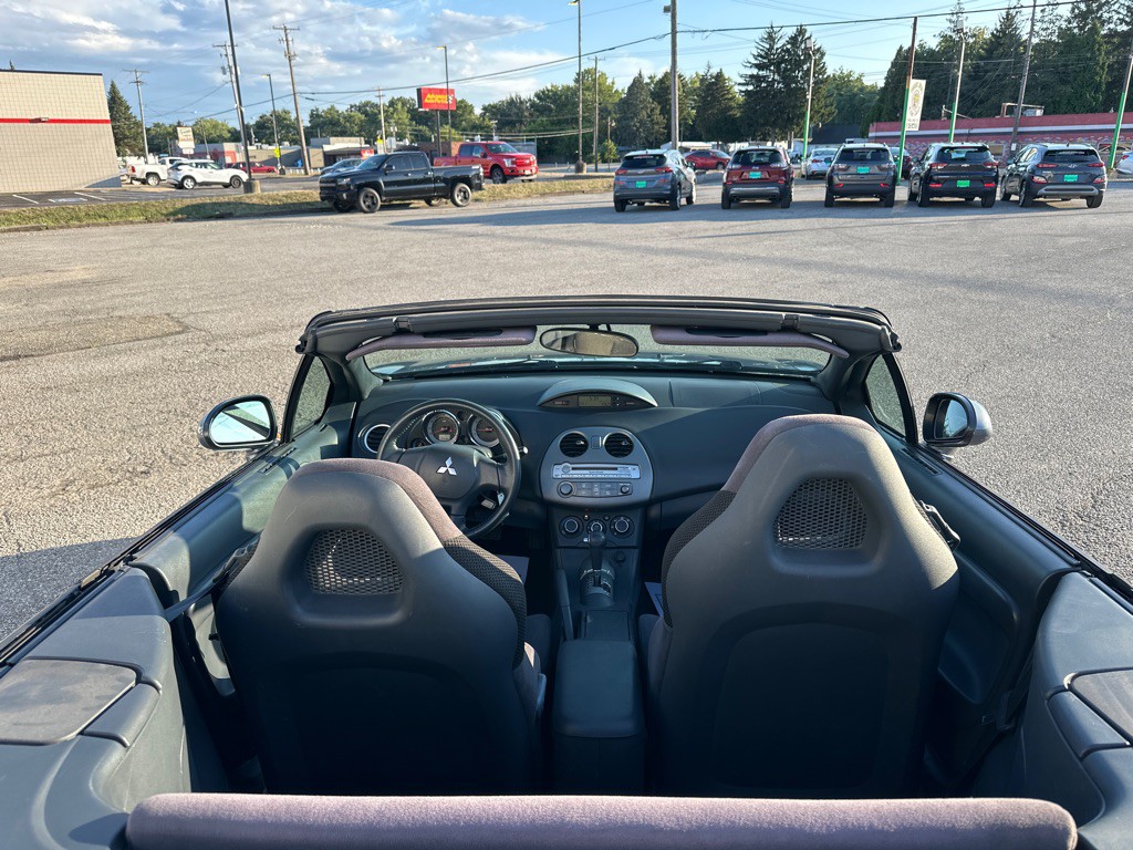 2007 Mitsubishi Eclipse Image 8