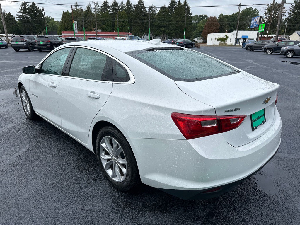 2023 Chevrolet Malibu Image 5