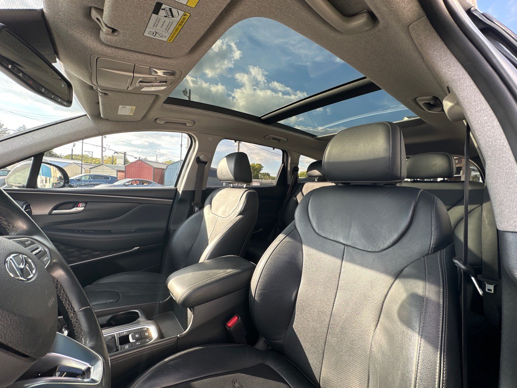 2019 Hyundai Santa Fe Image 18