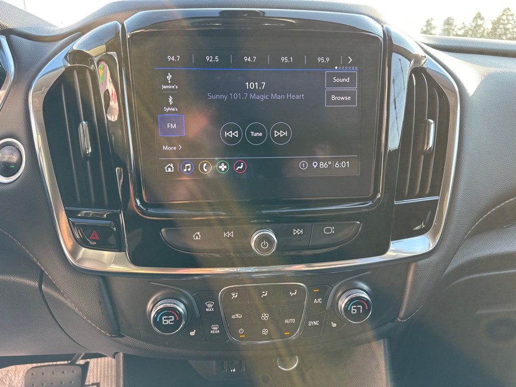 2021 Chevrolet Traverse Image 13