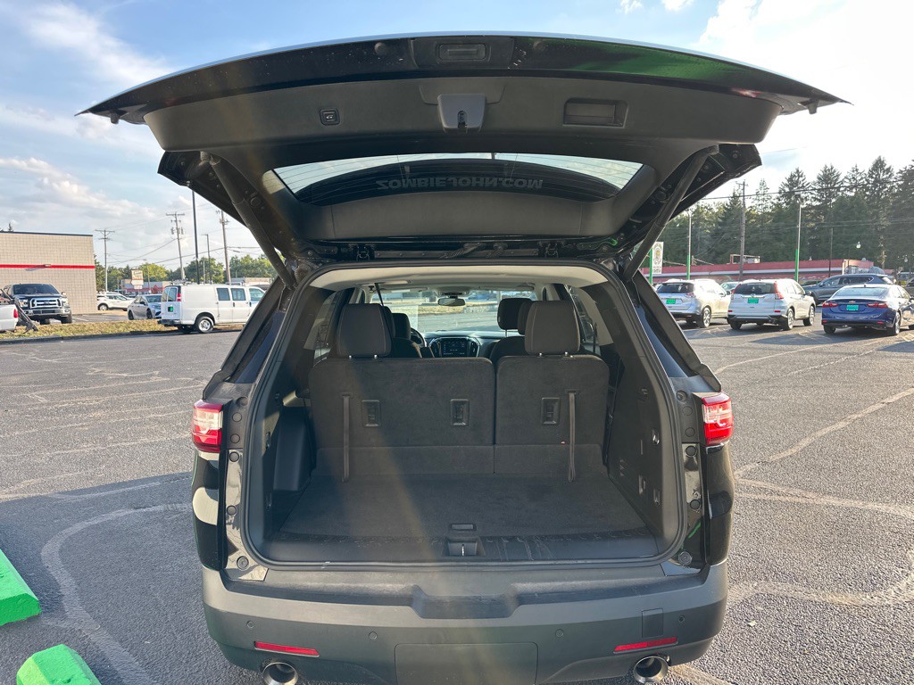 2021 Chevrolet Traverse Image 17