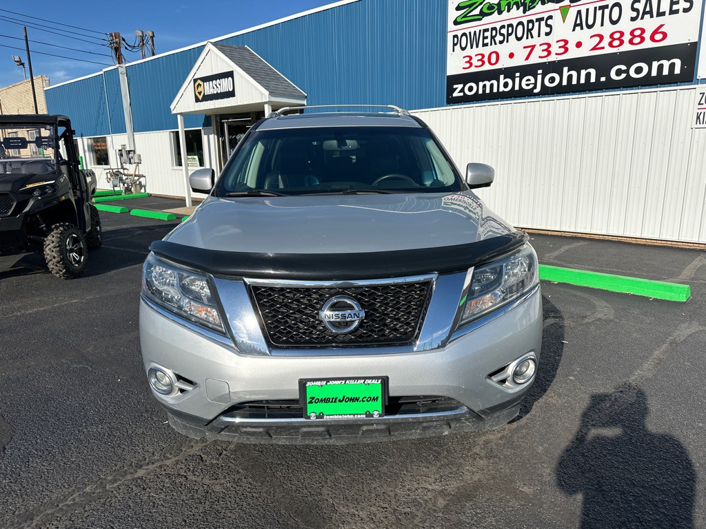 2016 Nissan Pathfinder Image 2