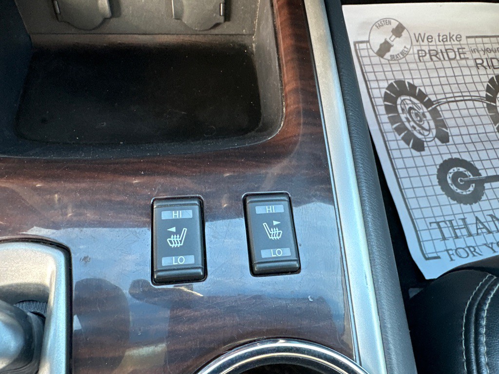 2016 Nissan Pathfinder Image 17