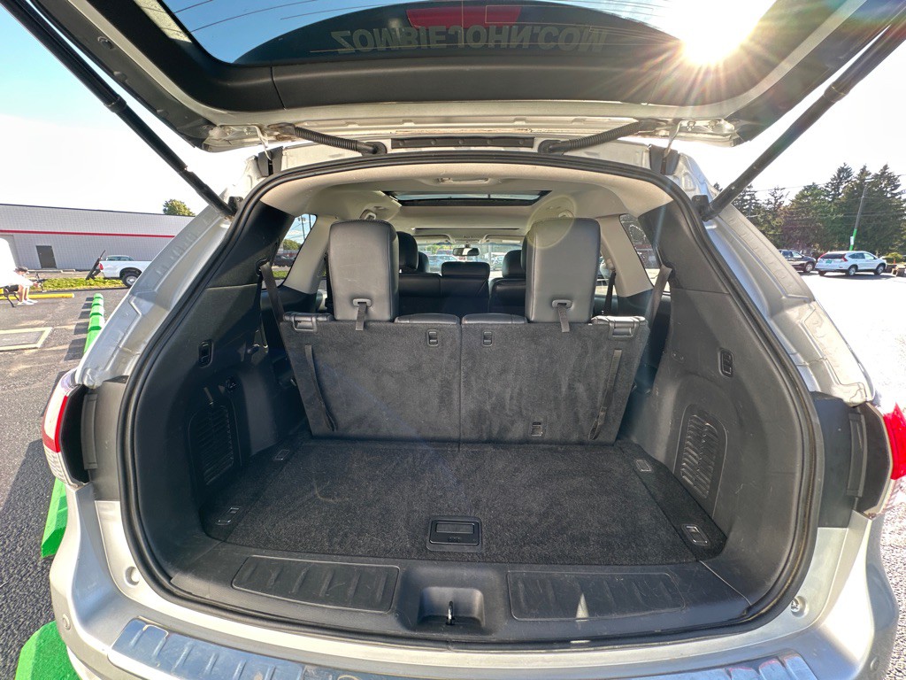 2016 Nissan Pathfinder Image 25
