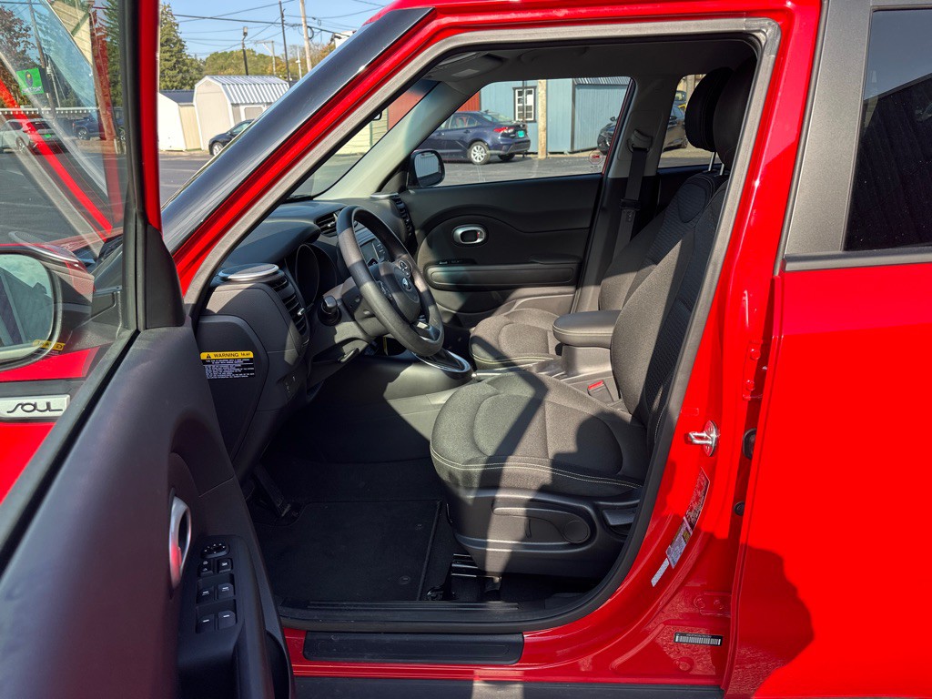 2016 Kia Soul Image 8